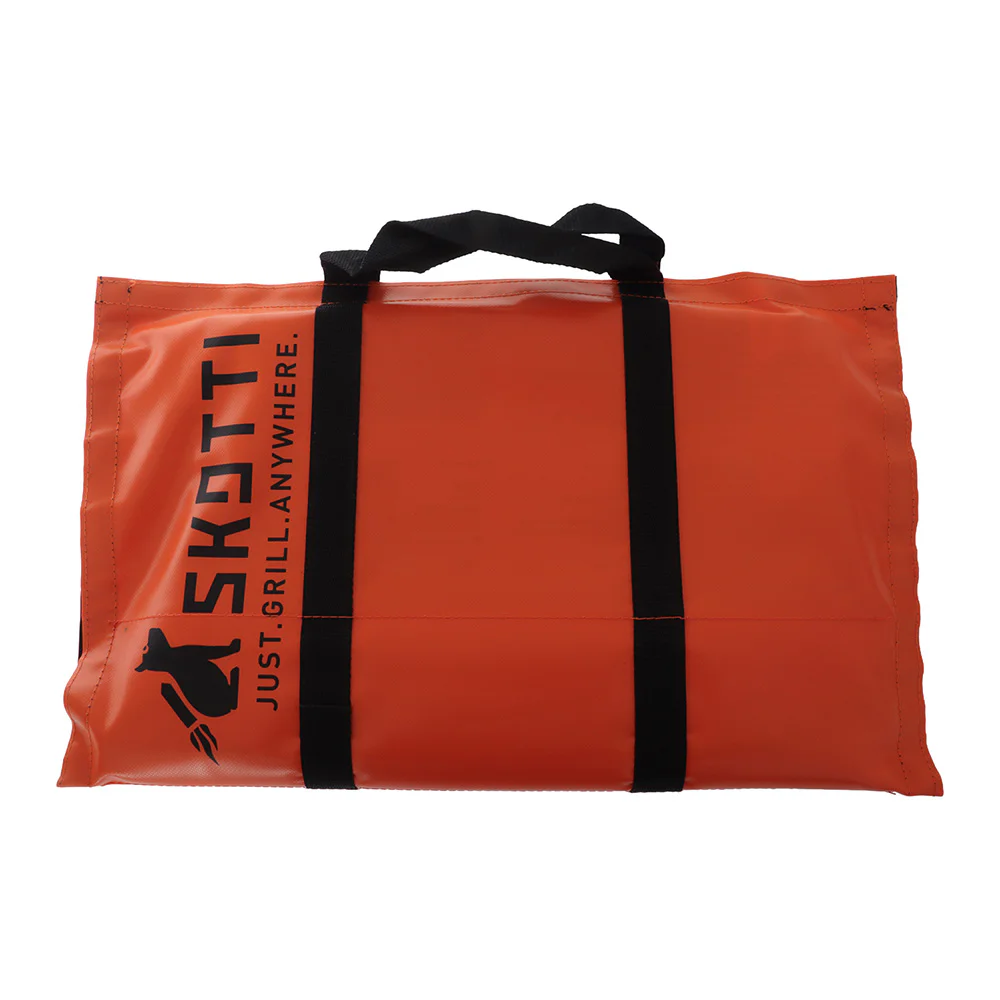 SKOTTI Stainless Steel Grill – Portable Gas BBQ SKOTTI portable stainless steel gas grill with compact flat-pack design, removable cooking grate and gas hose connection, ideal for camping, picnics, caravanning and outdoor cooking.