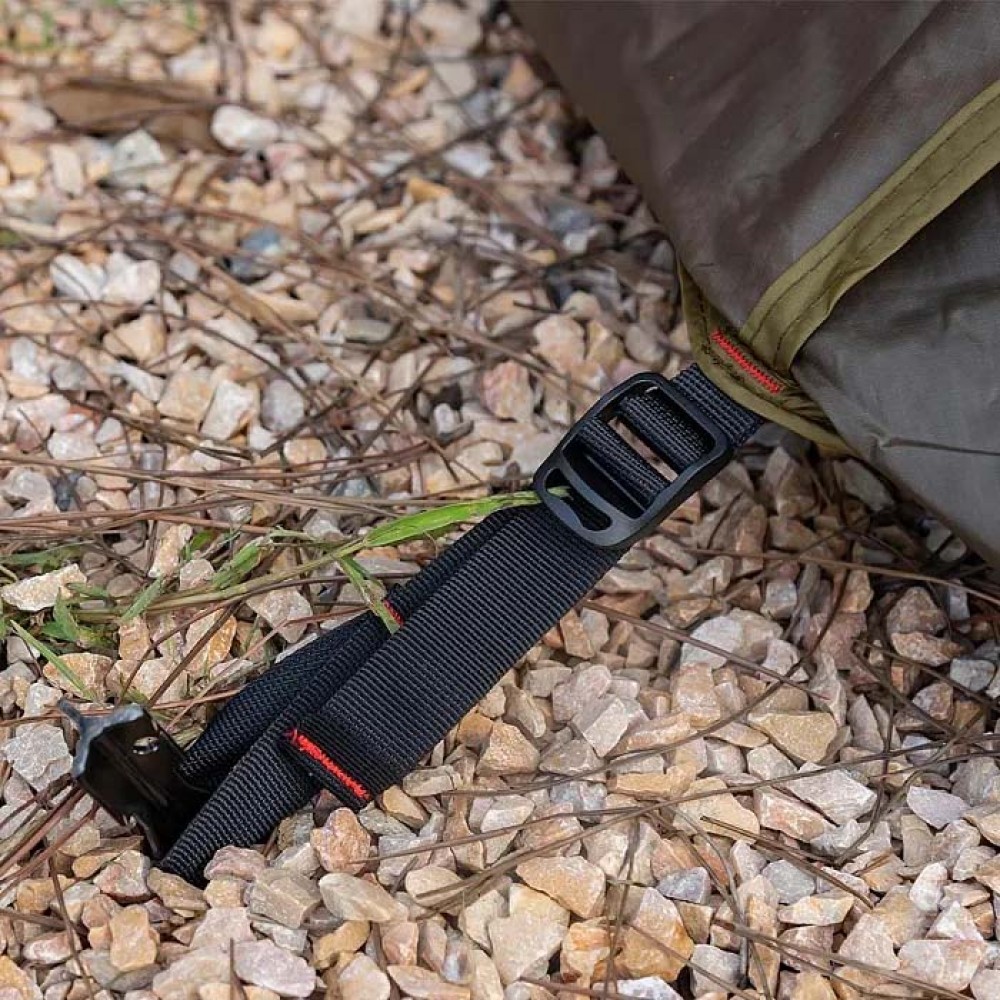 Tent Buckle and Ground Strap – Pomoly HUSSAR Plus Close-up of reinforced strap and buckle system for ground anchoring