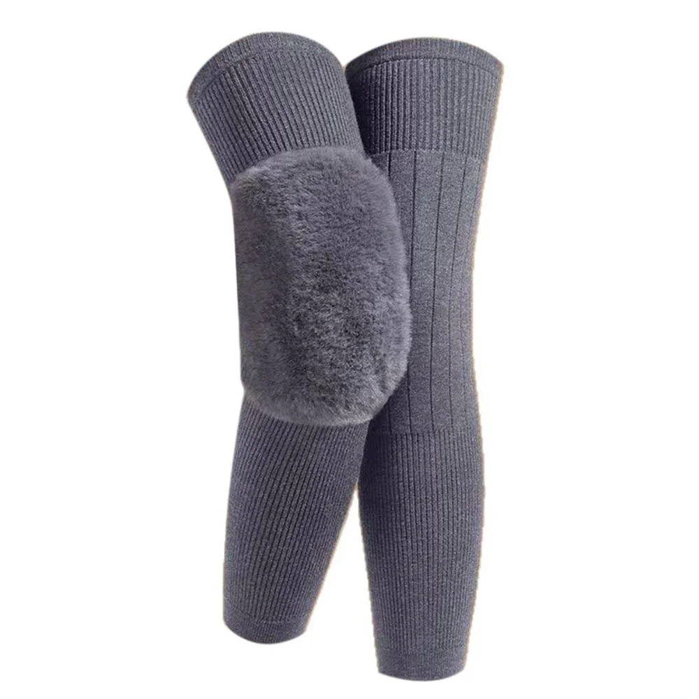 Plus Velvet Winter Knee Pads-Grey Pair of grey plus velvet winter knee pads with soft fleece insulation for warmth and comfort.