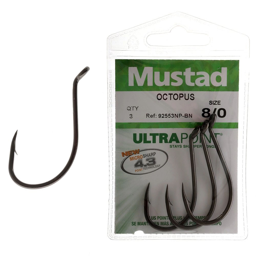 Shimano Beastmaster 14000 surfcasting fishing combo package with Veritas surf rod, tackle bag, hooks, traces and surf fishing accessories
