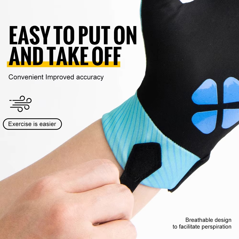 Three finger billiards glove with adjustable wrist strap and smooth low-friction design for pool, snooker and cue sports, providing enhanced cue control and consistent stroke performance