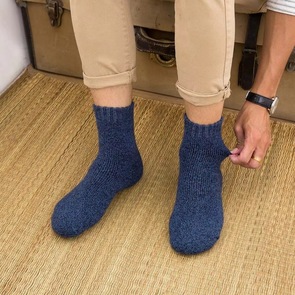 Five pack of winter merino wool thermal socks in navy blue designed for hiking, cold weather, outdoor work and everyday winter comfort