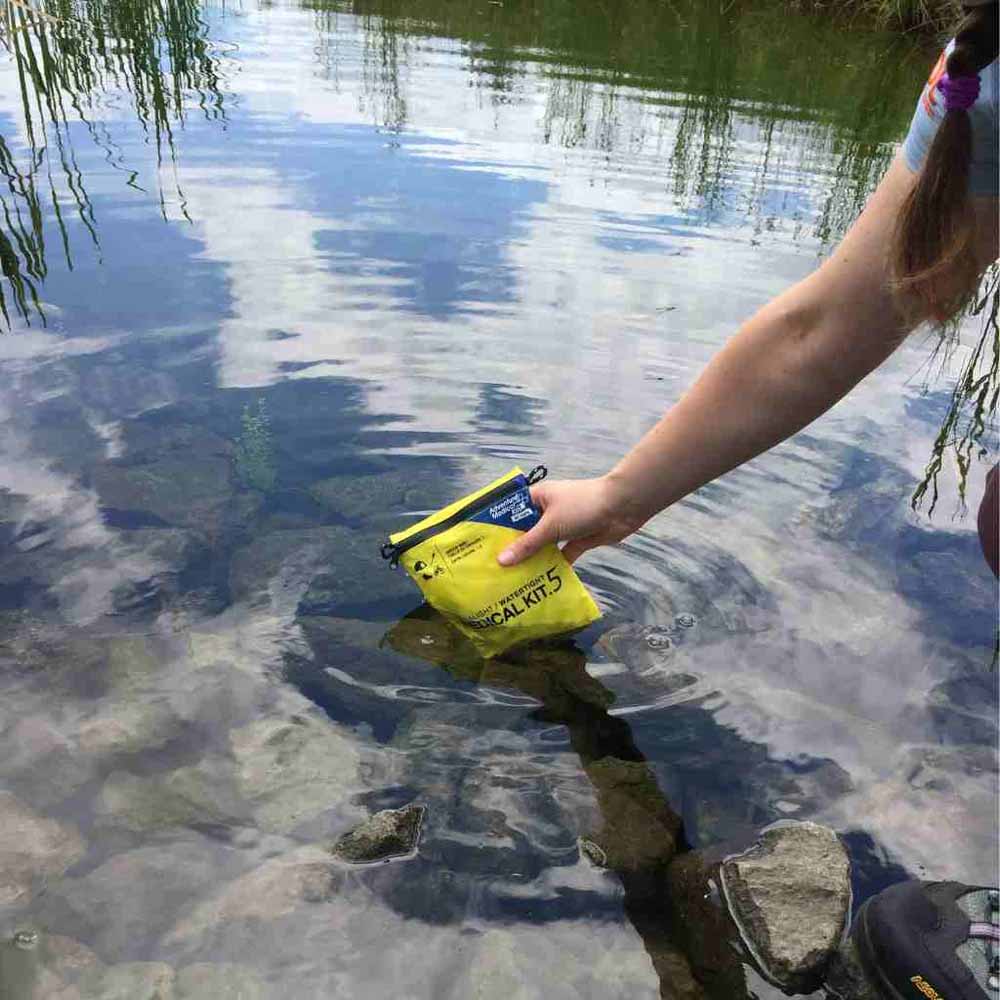 Testing Waterproof Seal of Ultralight/Watertight .5 in Lake AMK Ultralight/Watertight .5 Kit Waterproof Test in River – NZ Outdoor Use
