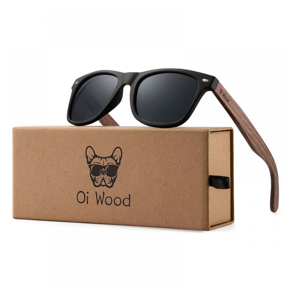 Stylish Oi Wood polarised sunglasses featuring black lenses and high-quality wood temples