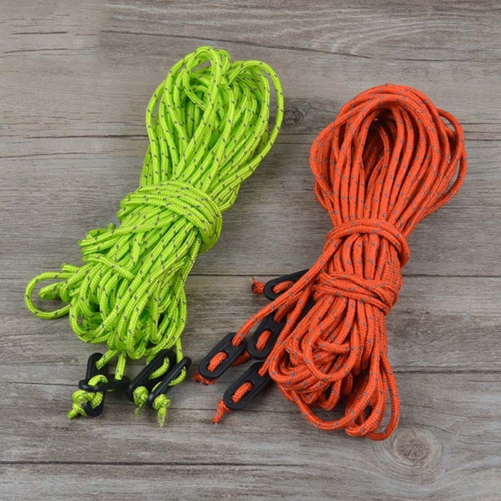 Pack of 4 Desert&Fox reflective tent ropes made of high-strength nylon, showcasing their reflective design for enhanced safety and easy setup