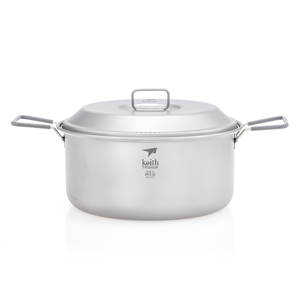 Durable and Lightweight 2.5L Titanium Cooking pot by Keith