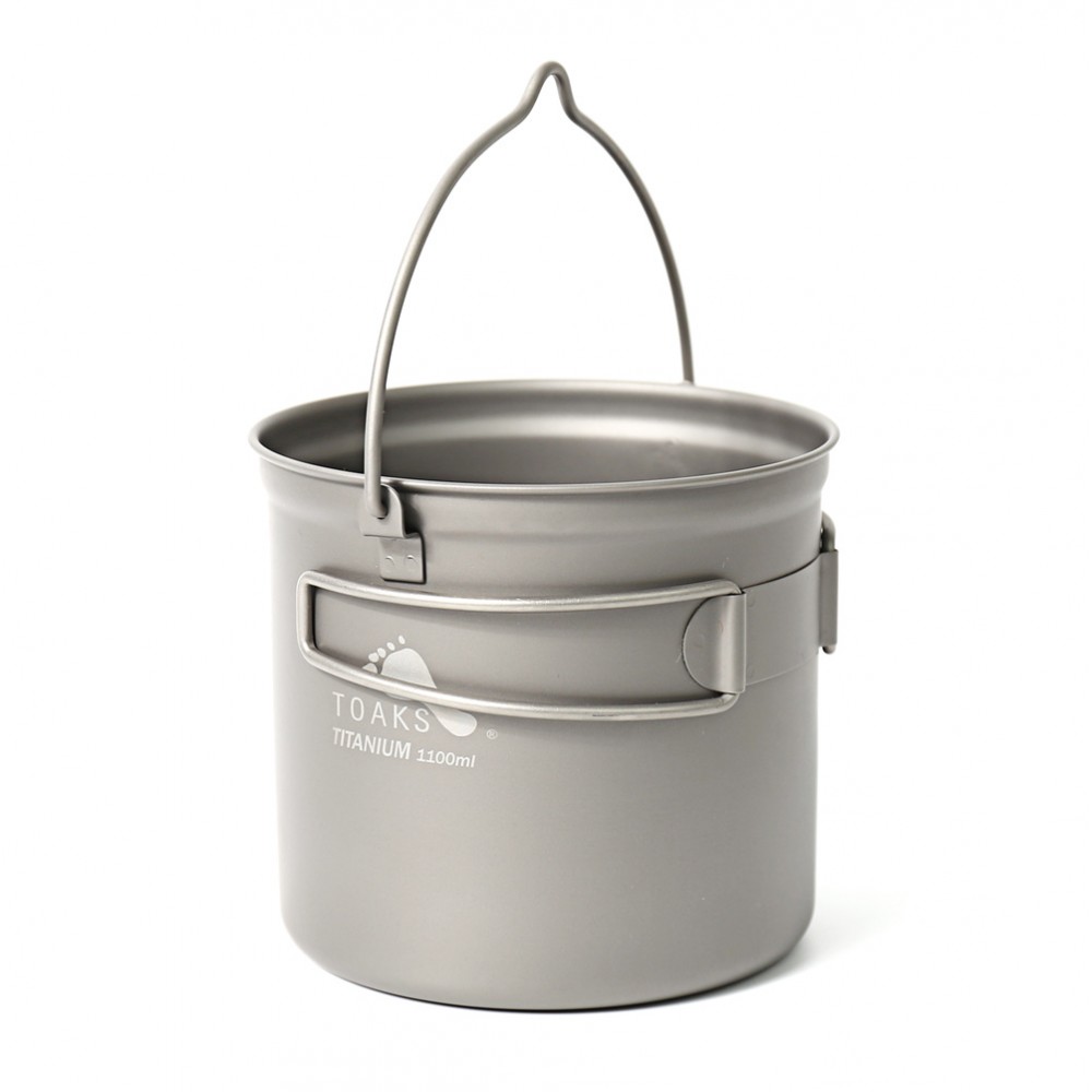 "Durable and Lightweight 37.2 oz Titanium Pot by TOAKS
