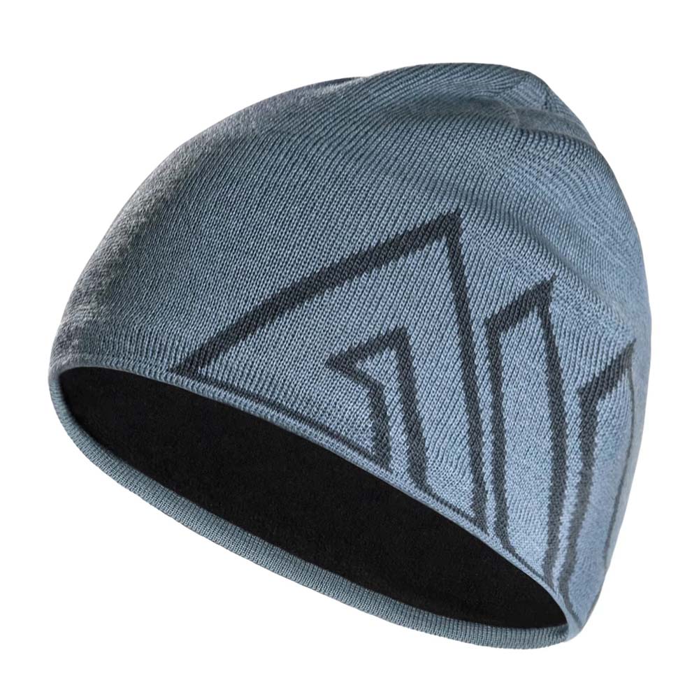 Fog blue merino wool beanie from AONIJIE ideal for cold-weather sports